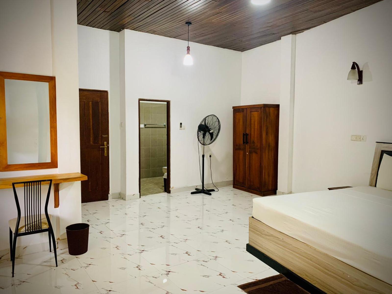 Elepath Lodge- Pinnawala Pinnawala  Buitenkant foto