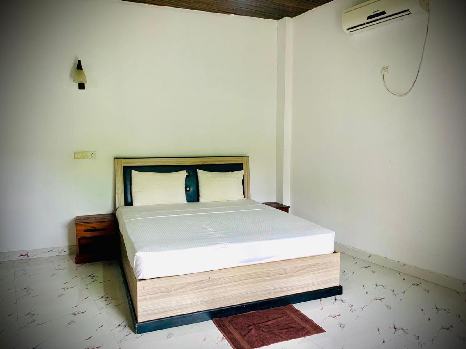 Elepath Lodge- Pinnawala Pinnawala  Buitenkant foto